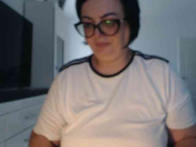 Emyllywhite