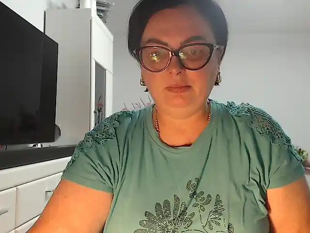 Emyllywhite