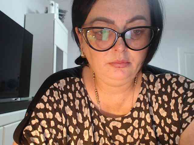 Emyllywhite webcam
