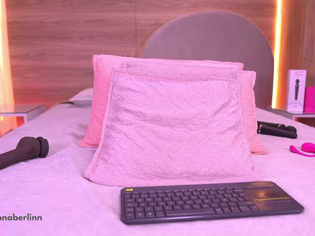 sexy-danna live cam on BongaCams