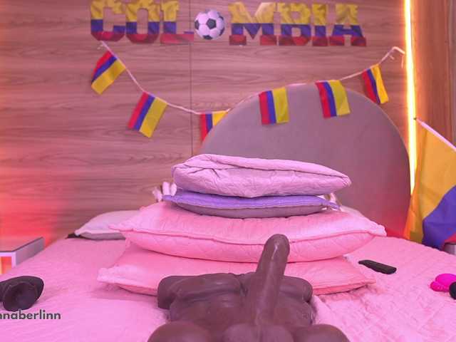 sexy-danna live cam on BongaCams
