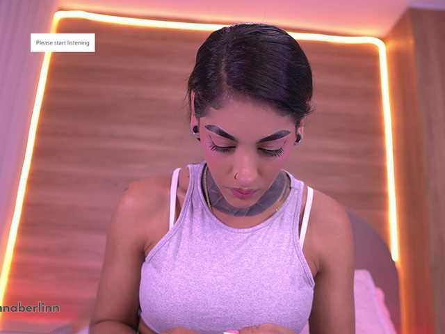 sexy-danna live cam on BongaCams