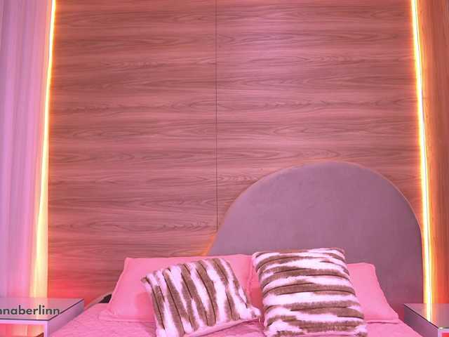 sexy-danna live cam on BongaCams