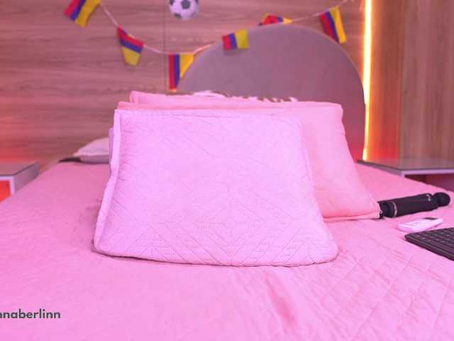 sexy-danna live cam on BongaCams