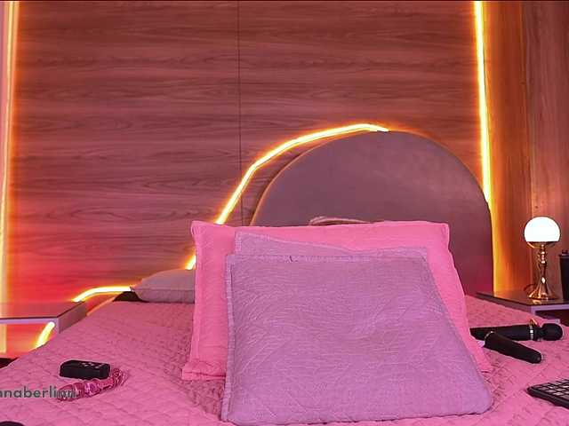 sexy-danna's BongaCams show and profile