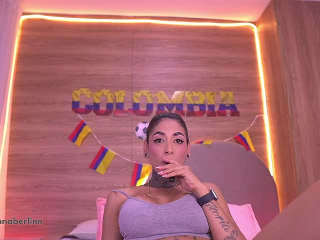 sexy-danna live cam on BongaCams