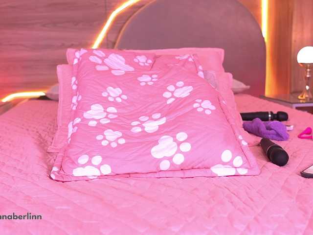 sexy-danna's BongaCams show and profile