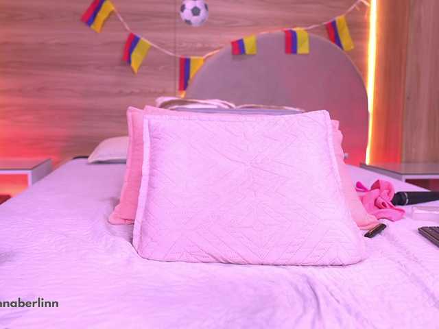 sexy-danna live cam on BongaCams