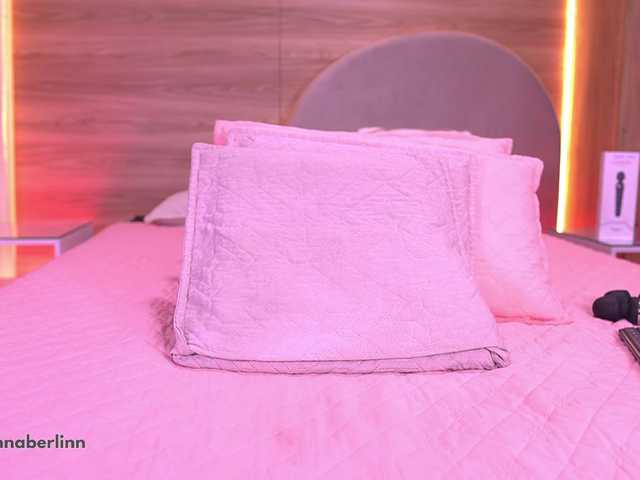 le modèle sexy-danna est en webcam porno dans un show sur le site bongacams, il possède les tags suivants: Latino/Hispanic,Brunette,Shaved