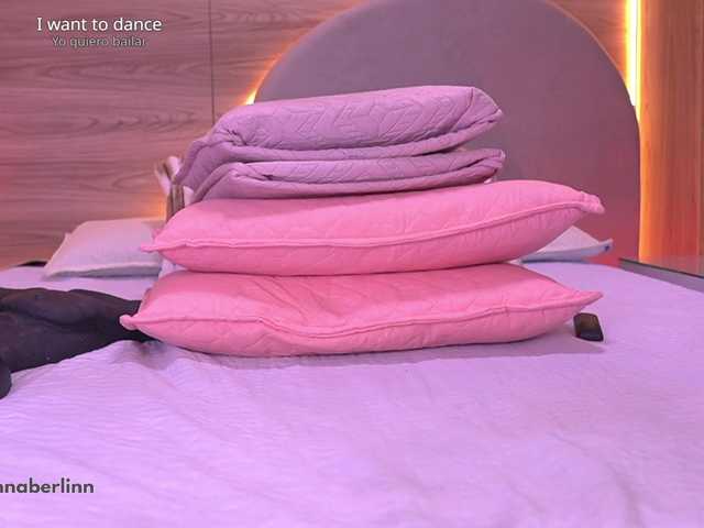 sexy-danna live cam on BongaCams