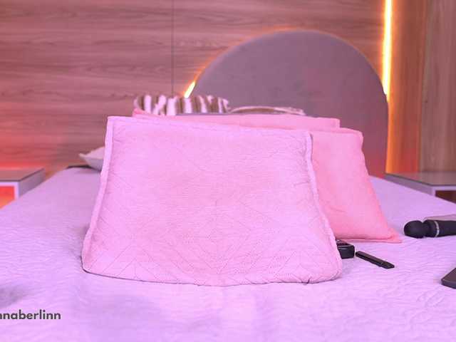 sexy-danna live cam on BongaCams