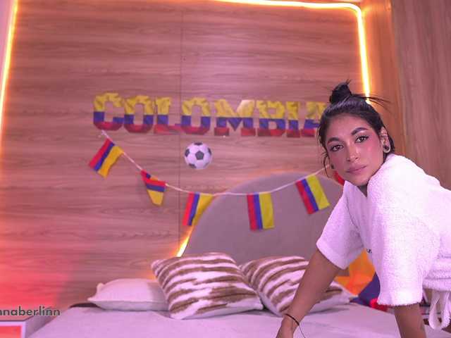 sexy-danna live cam on BongaCams