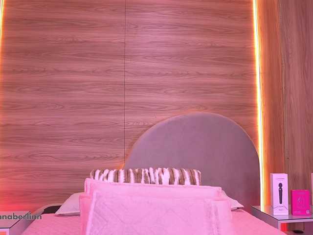 sexy-danna live cam on BongaCams