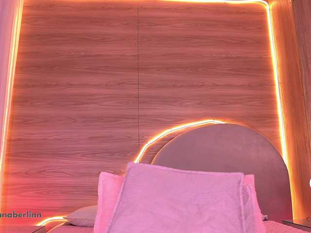 sexy-danna's BongaCams show and profile