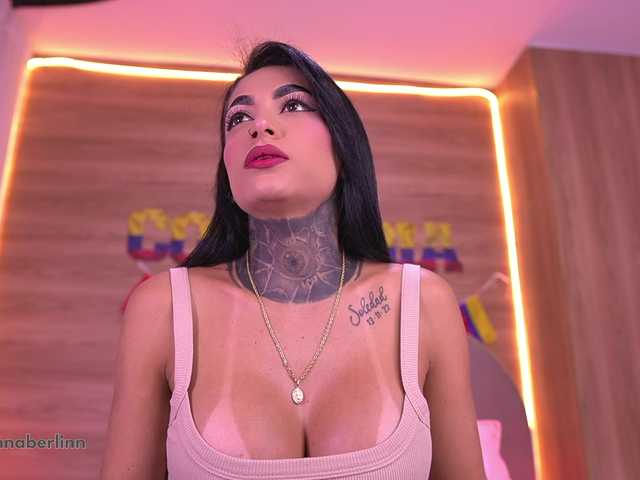 sexy-danna live cam on BongaCams