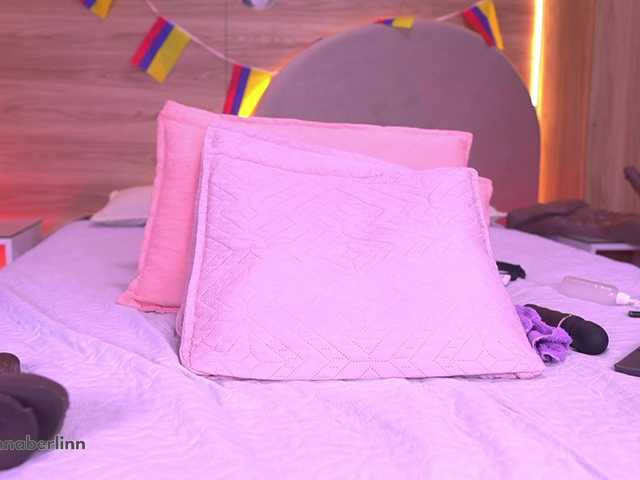 sexy-danna live cam on BongaCams