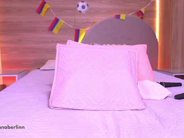 sexy-danna live cam on BongaCams