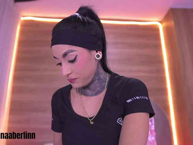 sexy-danna