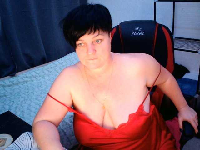 -alenyshka- live cam preview