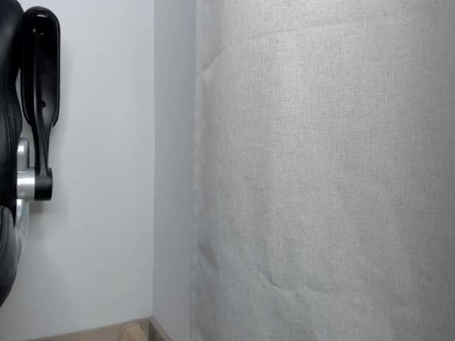 molly-rosse live cam on BongaCams