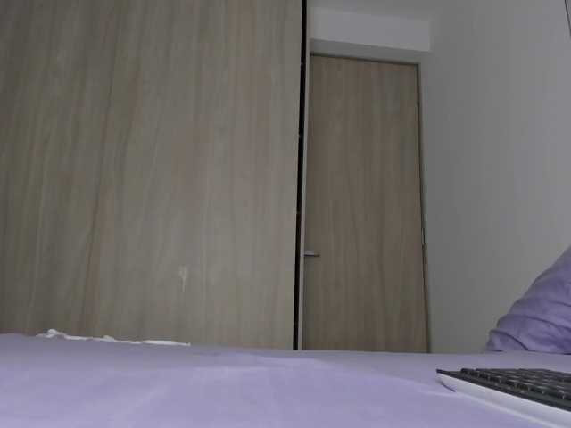 molly-rosse live cam on BongaCams
