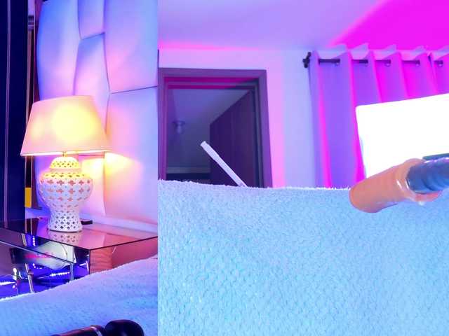 NathaxaLeans live cam on BongaCams