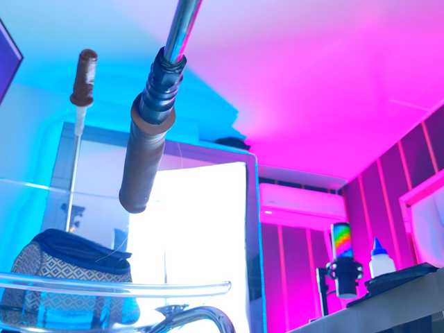 NathaxaLeans live cam on BongaCams