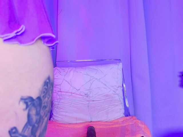 NathaxaLeans live cam on BongaCams