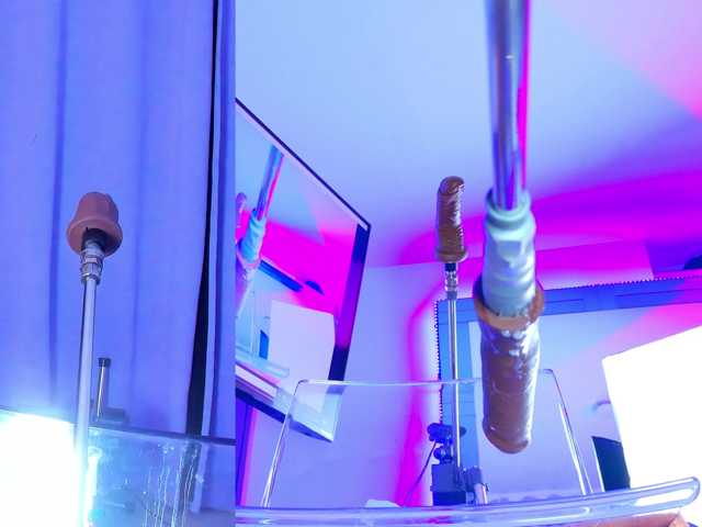 NathaxaLeans live cam on BongaCams