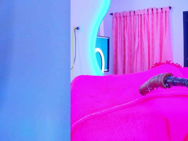 NathaxaLeans's BongaCams show and profile