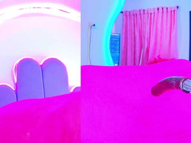 NathaxaLeans live cam on BongaCams