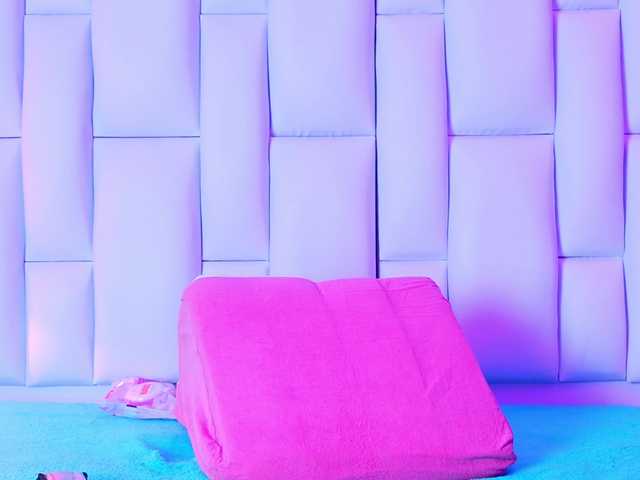 NathaxaLeans live cam on BongaCams