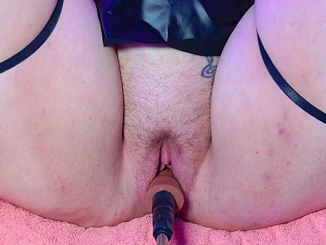 NathaxaLeans live cam on BongaCams