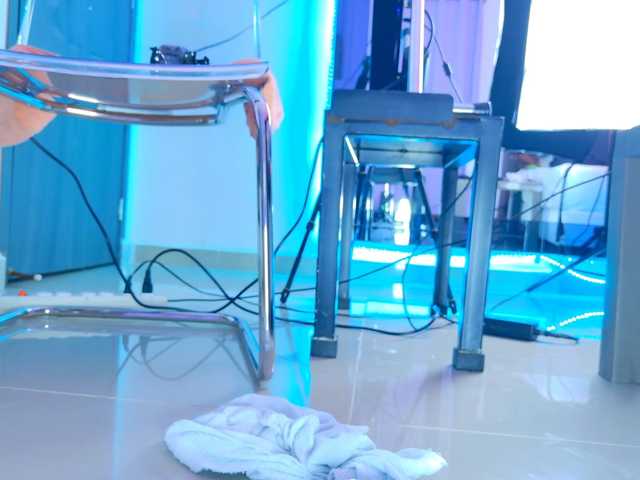 NathaxaLeans live cam on BongaCams