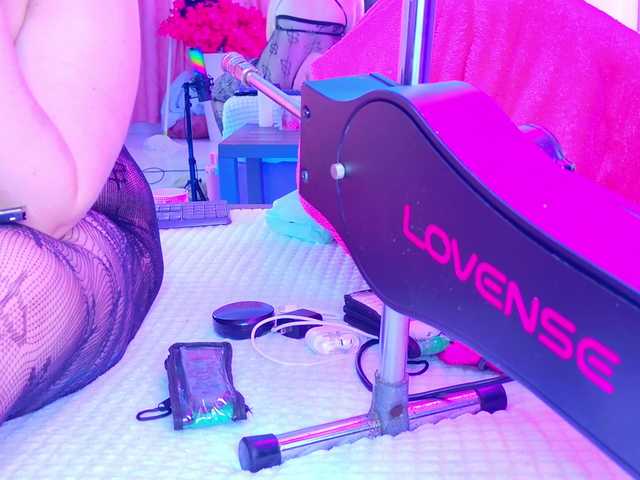 NathaxaLeans live cam on BongaCams