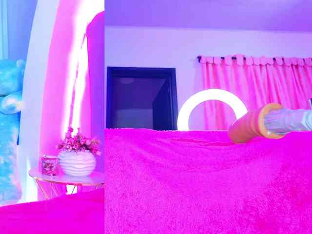 NathaxaLeans webcam