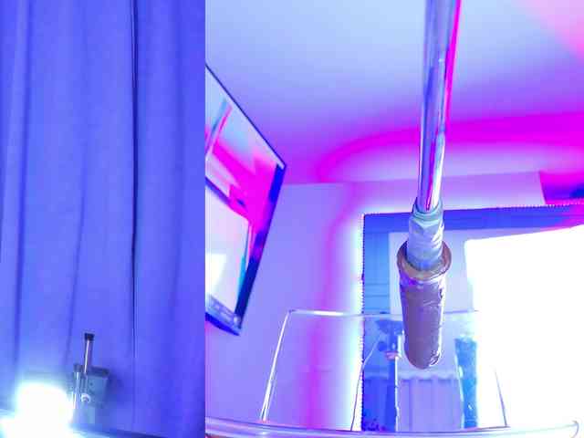 NathaxaLeans webcam