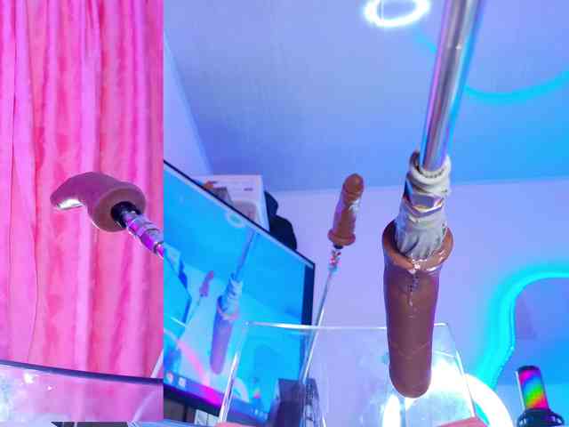 NathaxaLeans webcam