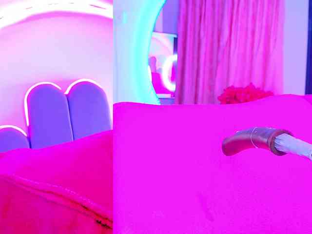 NathaxaLeans webcam