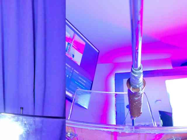 NathaxaLeans webcam