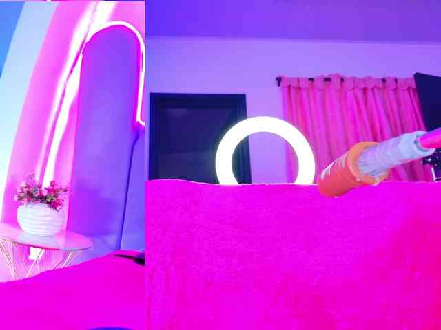 NathaxaLeans webcam