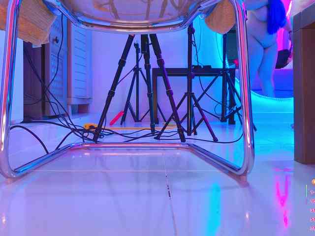 NathaxaLeans webcam