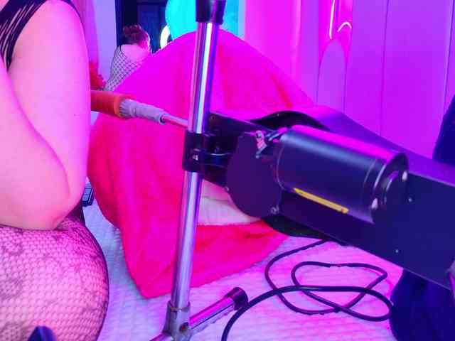 NathaxaLeans webcam