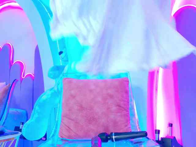 NathaxaLeans webcam