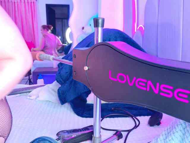 NathaxaLeans webcam