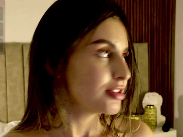 Isabellaprice live cam on BongaCams