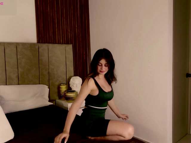Isabellaprice live cam on BongaCams