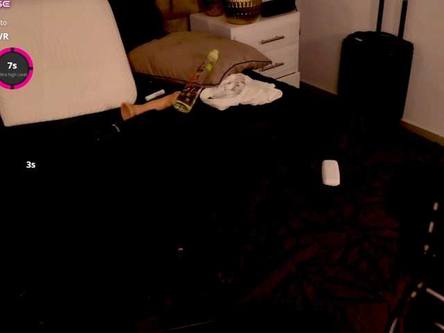 Isabellaprice live cam on BongaCams