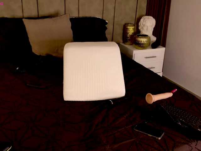 Isabellaprice live cam on BongaCams