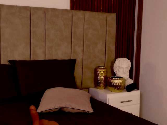 Isabellaprice live cam on BongaCams